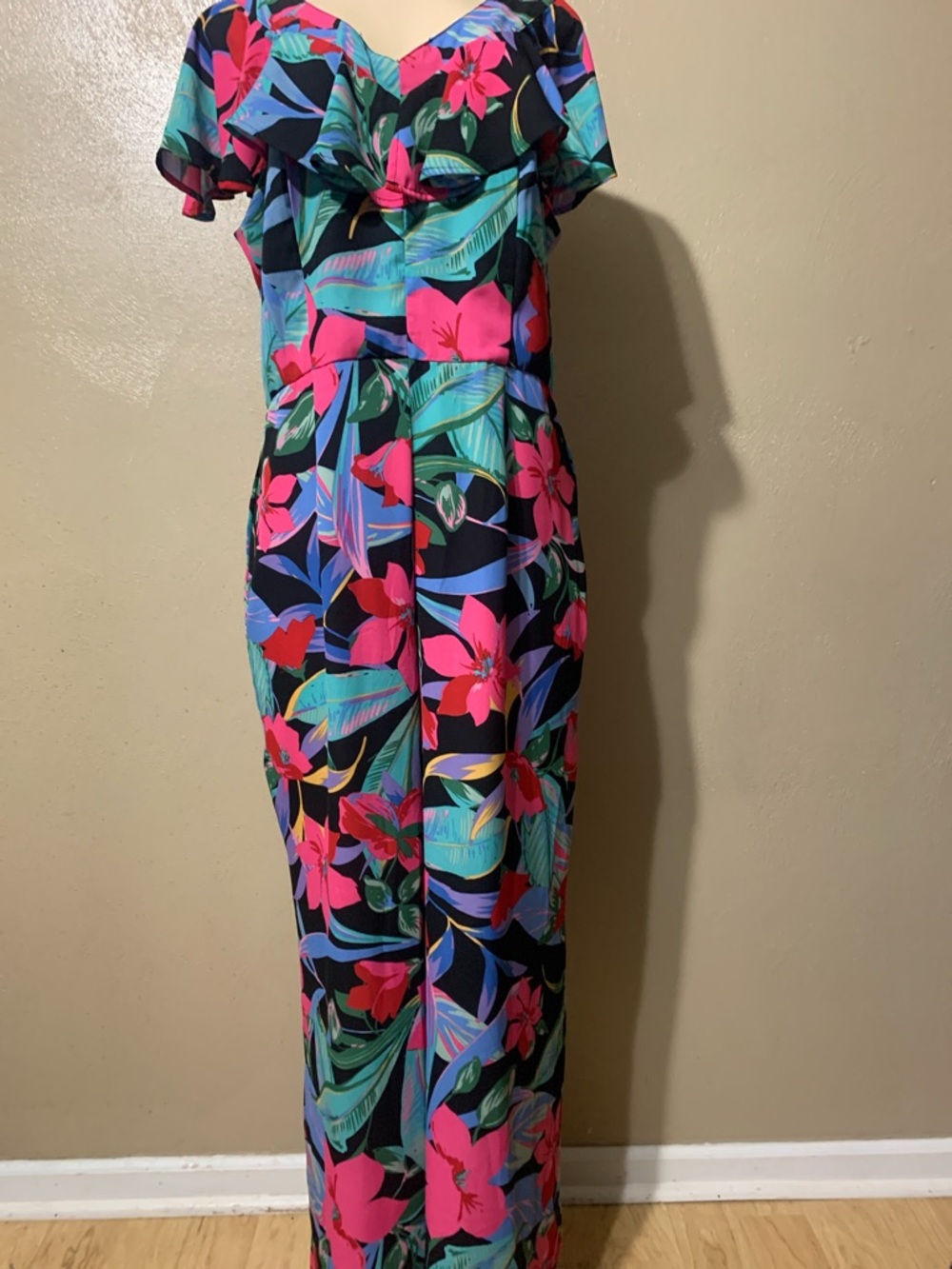 10. Cupio size L Black Jumpsuit with Pink & Teal Floral Print Ruffled